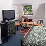 Tiptop Landhotel Hutter 4* Мешеде