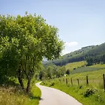 Tiptop Landhotel Hutter Мешеде