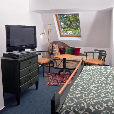 Tiptop Landhotel Hutter 4* Мешеде