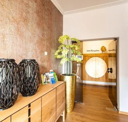 Tiptop Landhotel Hutter Отель