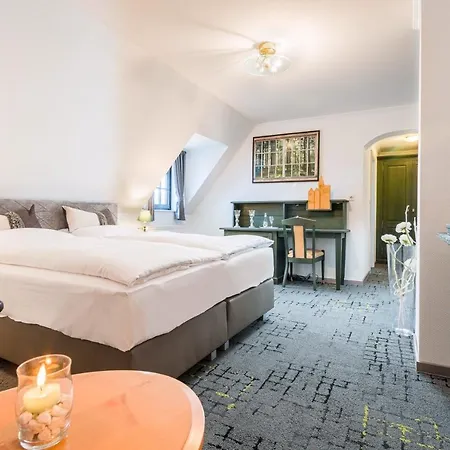 Отель Tiptop Landhotel Hutter Мешеде