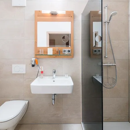 Tiptop Landhotel Hutter Hotel 4*